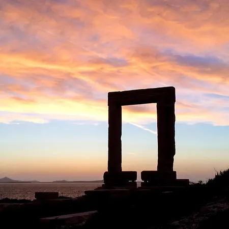 Naxos Town 2 Beachfront With Patio *